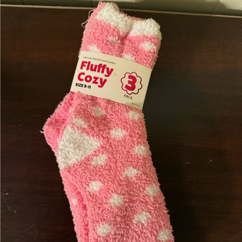 New In Package, Women’s Size 9-11 Fluffy Cozy Socks 3 Pack